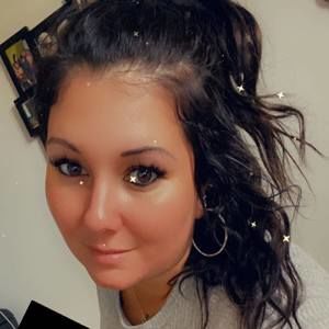 Meet your Posher, Alexandra